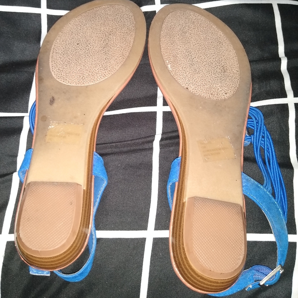 Sandals - Picture 3 of 3